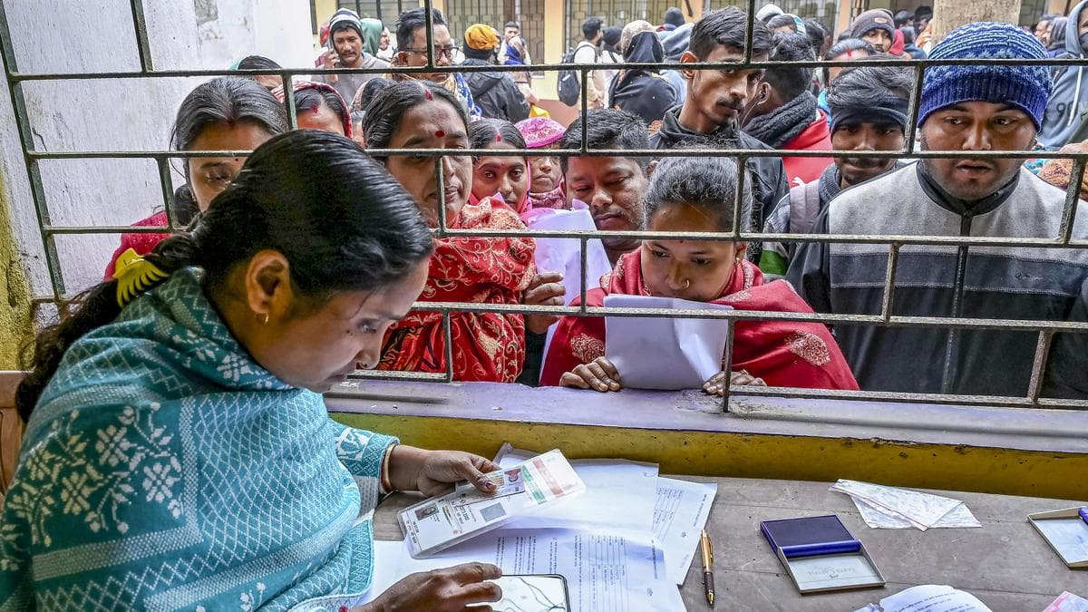 लोकतंत्र के लिए एक सवारी दौड़ जीतना कोई उपलब्धि नहीं